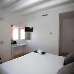 Hotel Sitges Rooms 홈스테이 *