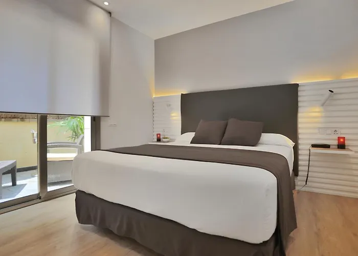 Hotel Sitges Rooms *