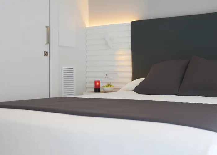 Проживание в семье Hotel Sitges Rooms Сиджес